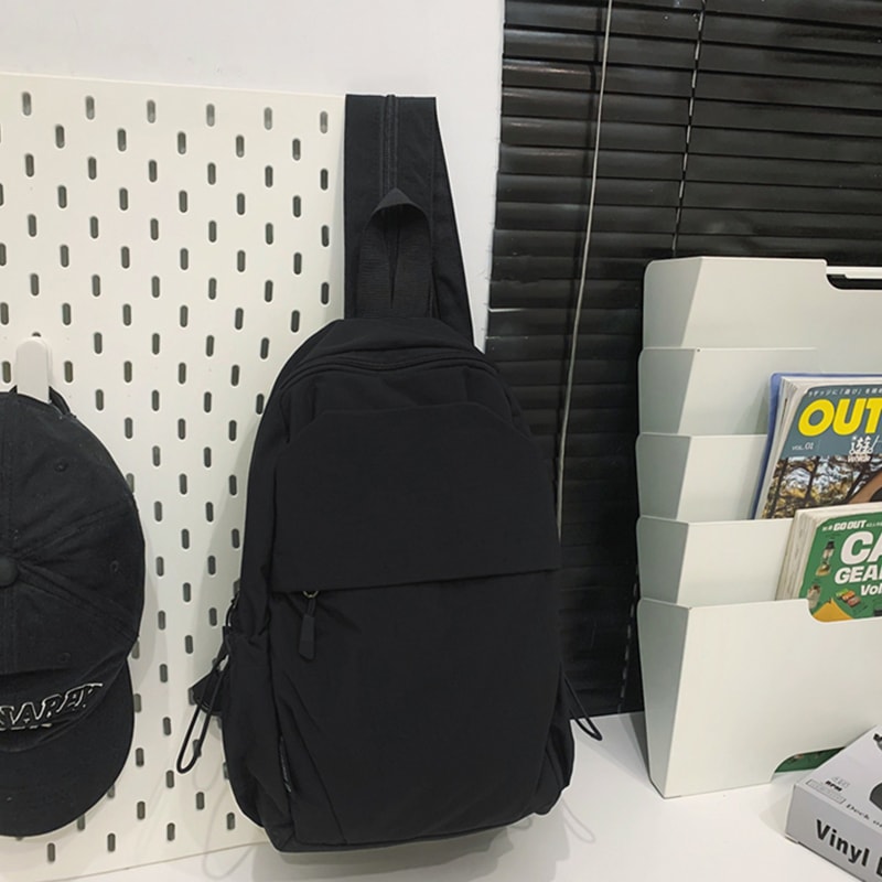 Lightweight Hiking Sling Bag For Men Women With USB Charging Port RFID Blocking 7