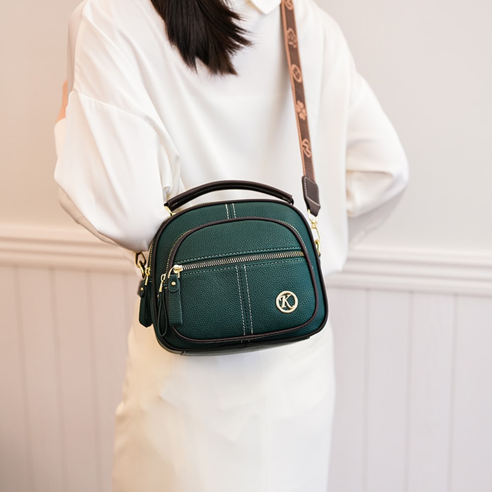 Luxury Womens Shoulder Bag Large Capacity Multiple Compartments Hard Shell Handbag for Commuting