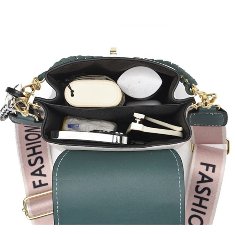 Stylish Womens Leather Crossbody Bag With Diamond Lattice Design Perfect For Commuting Shopping 2