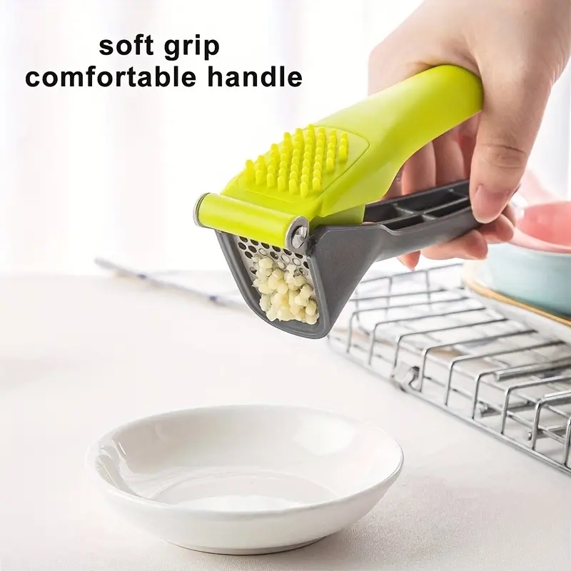 Compact Garlic Press Tool For Crushing Squeezing Essential Kitchen Accessory 1