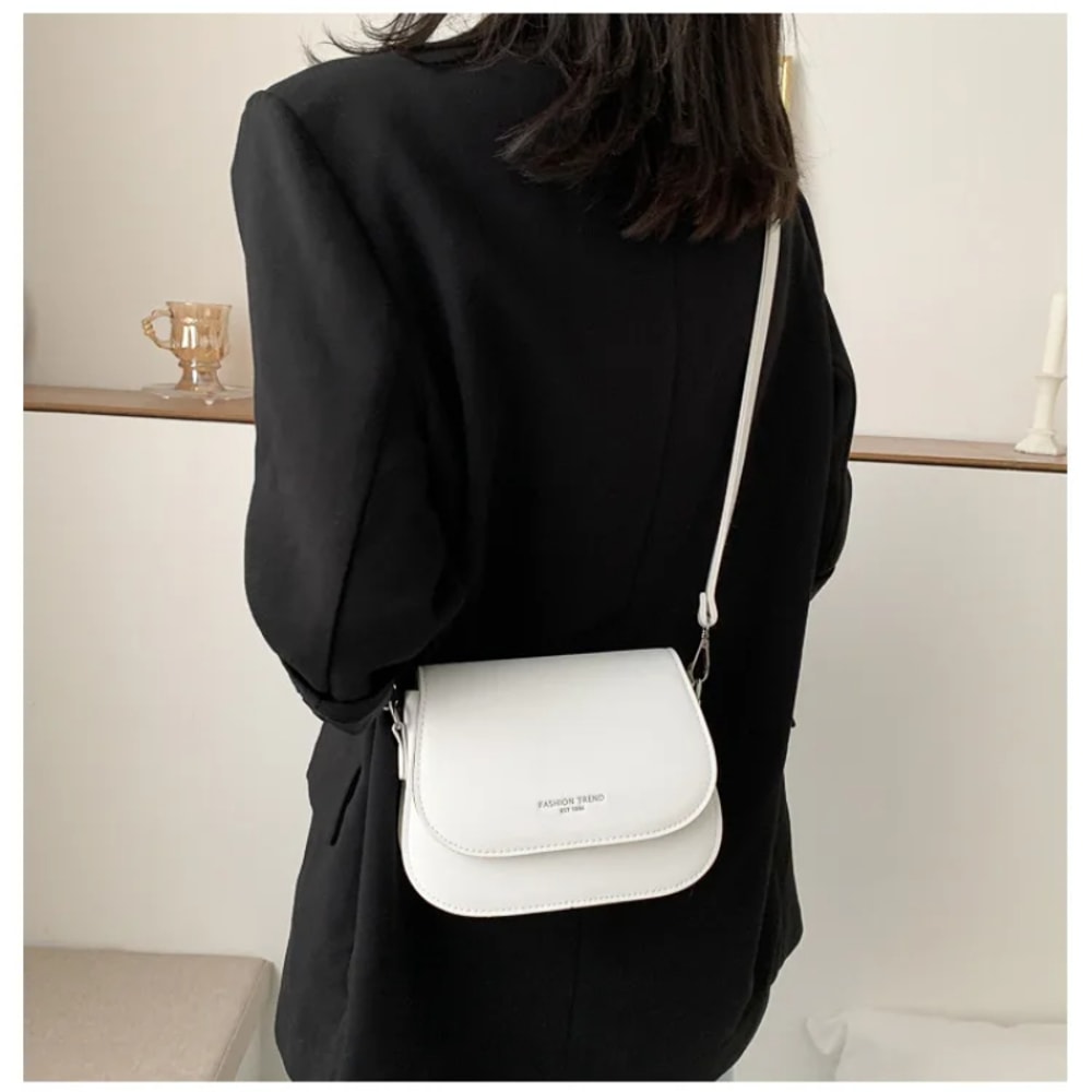 Trendy PU Leather Saddle Shoulder Bag For Women Fashionable Crossbody Flap Messenger Bag With Solid 0