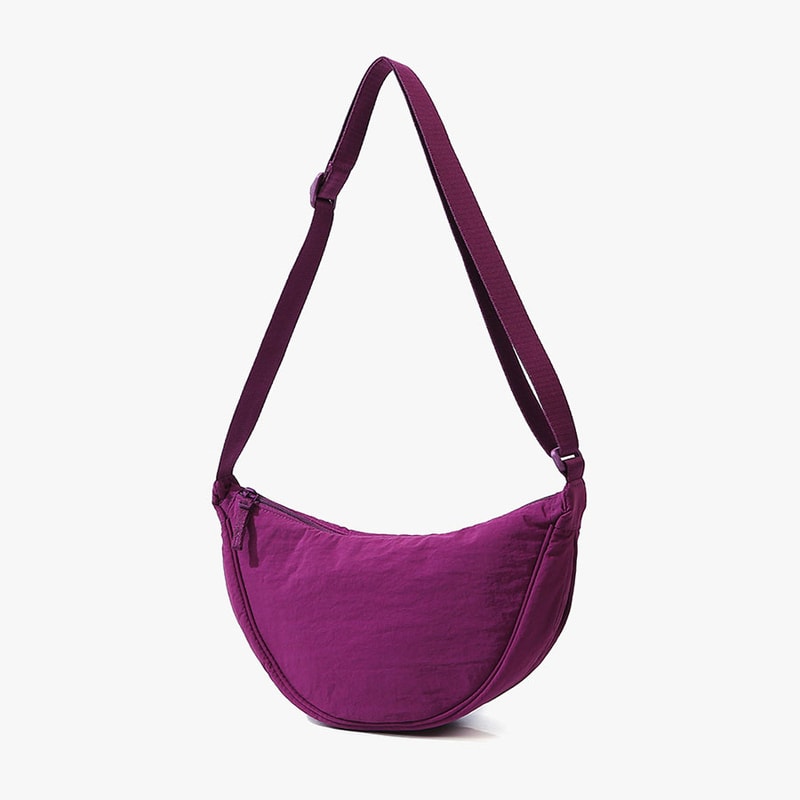 Fashionable Nylon Women's Shoulder Bag Casual Sports Crossbody Handbag for Travel and Everyday Use