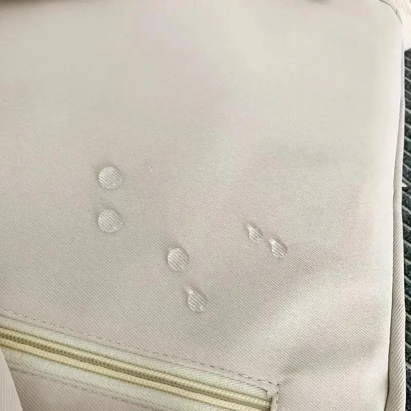 Mens and Womens Universal Nylon Backpack Large Capacity Fashionable Casual Schoolbag Computer Backpack