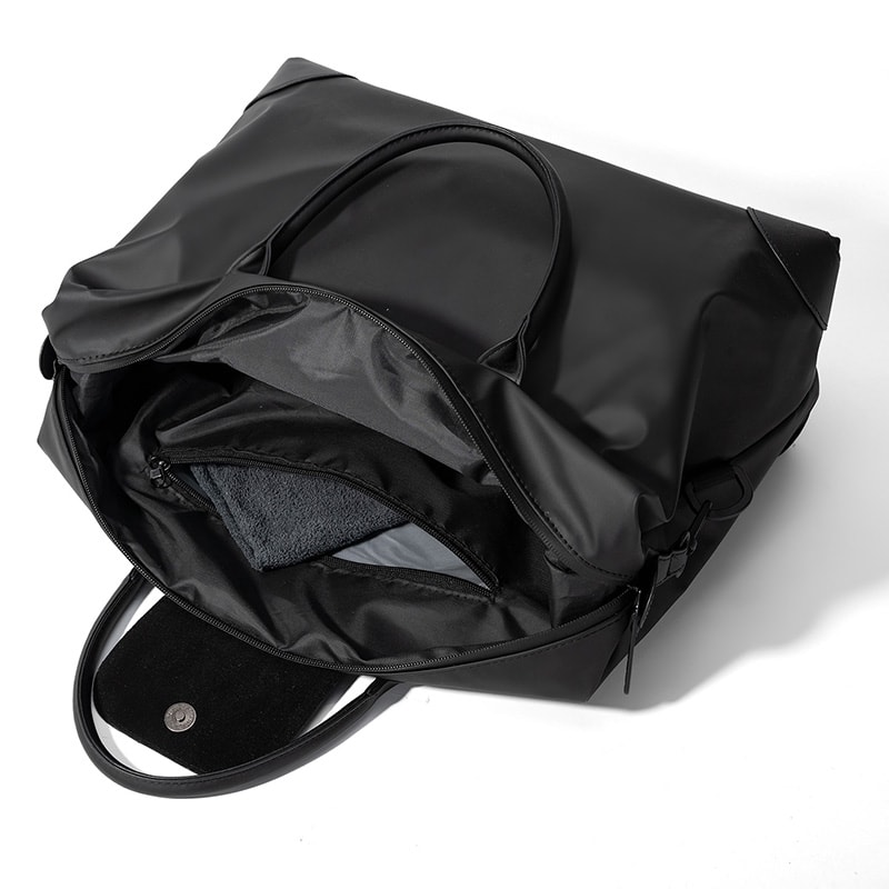 Large Capacity Travel Tote Bag Stylish Spacious And Ideal For Travel Sports Adventures 3