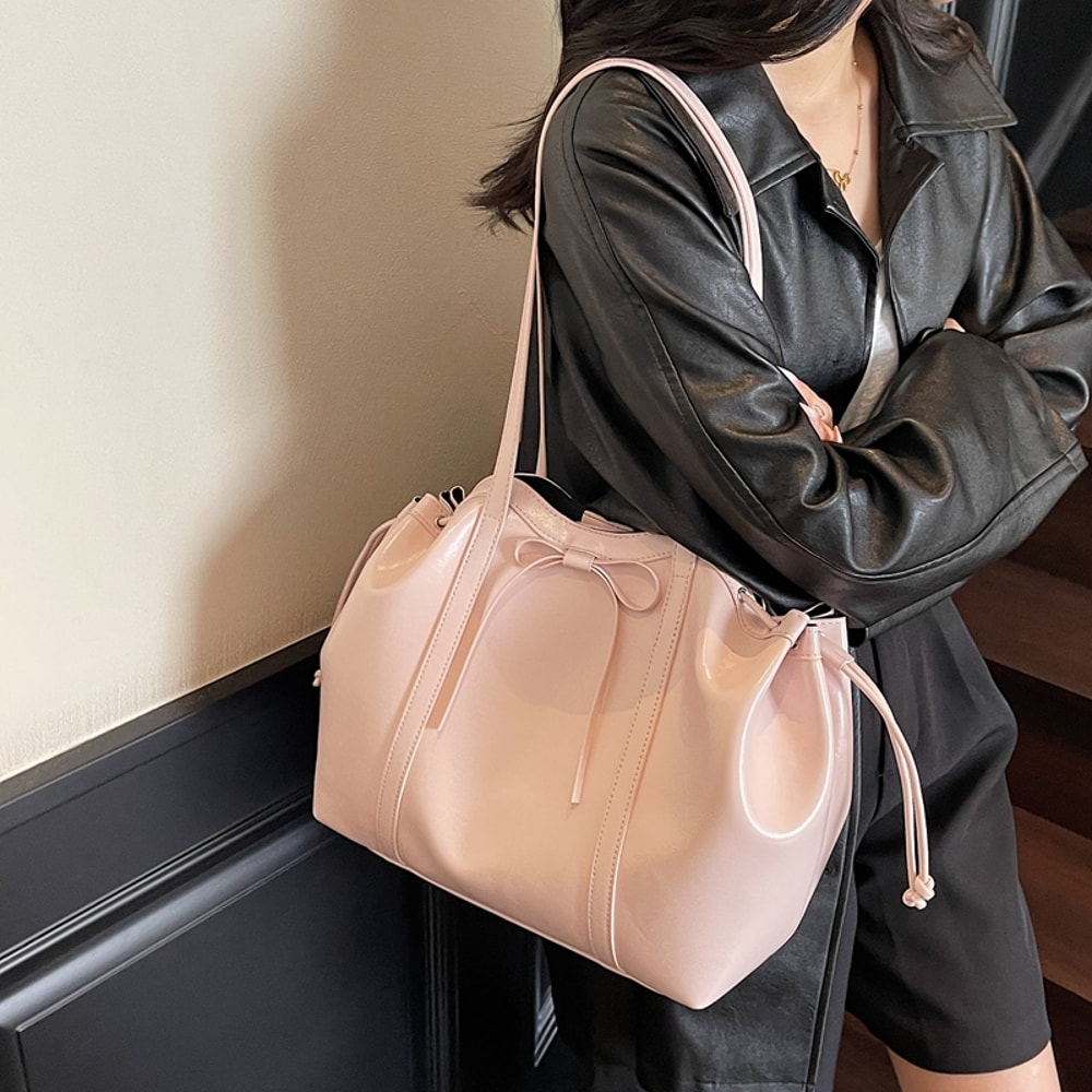 Elegant PU Leather Shoulder Bag With Bow Large Capacity Fashion Underarm Tote For Women 1