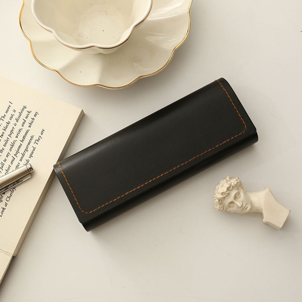 Retro PU Leather Glasses Case Lightweight Hard Sunglasses Storage & Portable Protective Eyewear Case