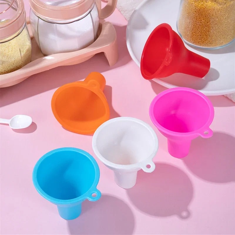 Wide Mouth Silicone Kitchen Funnel Large Diameter FoodGrade Pouring Tool For Oil Beans 1