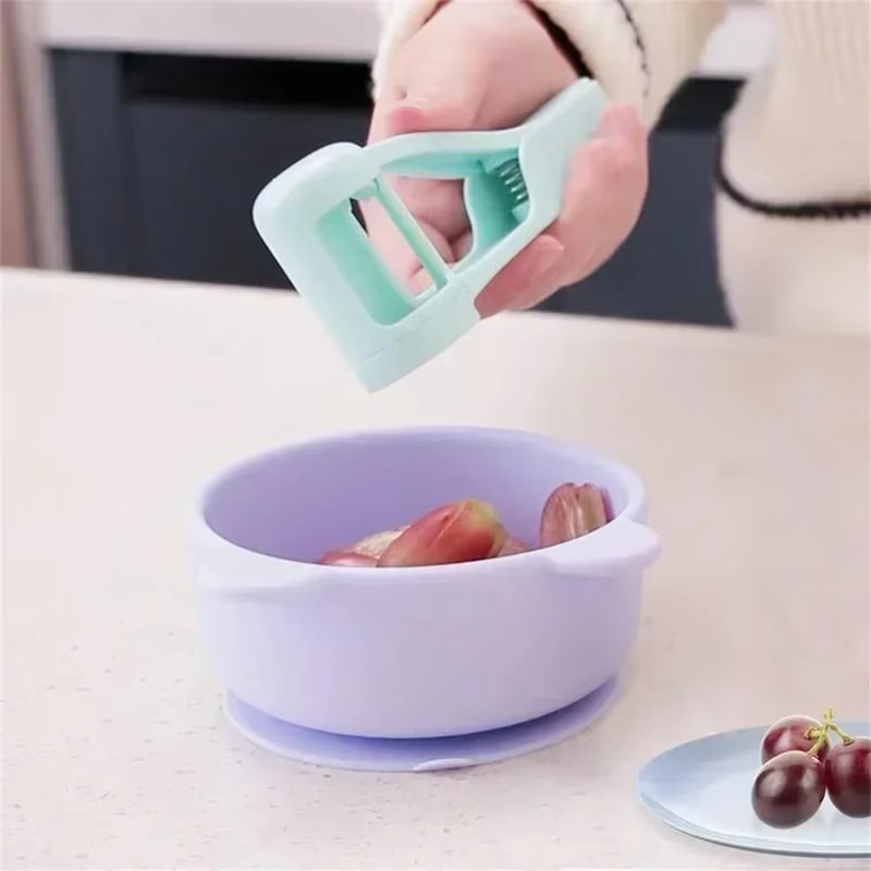 Fruit Slicer Cutter for Toddlers Grape & Cherry Tomato Fruit Salad Splitter