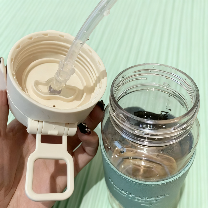 Leak Proof Portable Water Bottle With Straw Ideal For Students And On The Go 2