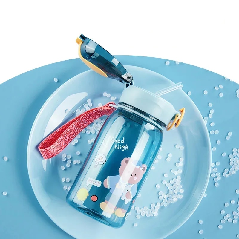 Portable Bear Water Bottle for Kids Leakproof BPA Free Cartoon Sippy Cup with Straw