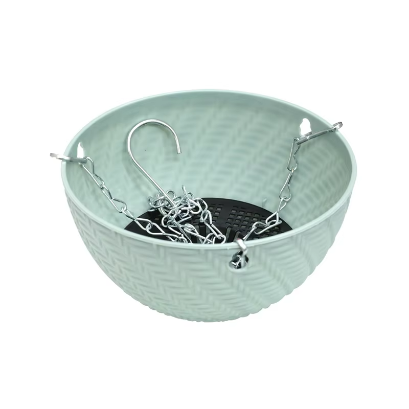 Decorative Woven Hanging Planter with Metal Hook And Drainage Tray Chain Hung Indoor Plant Basket