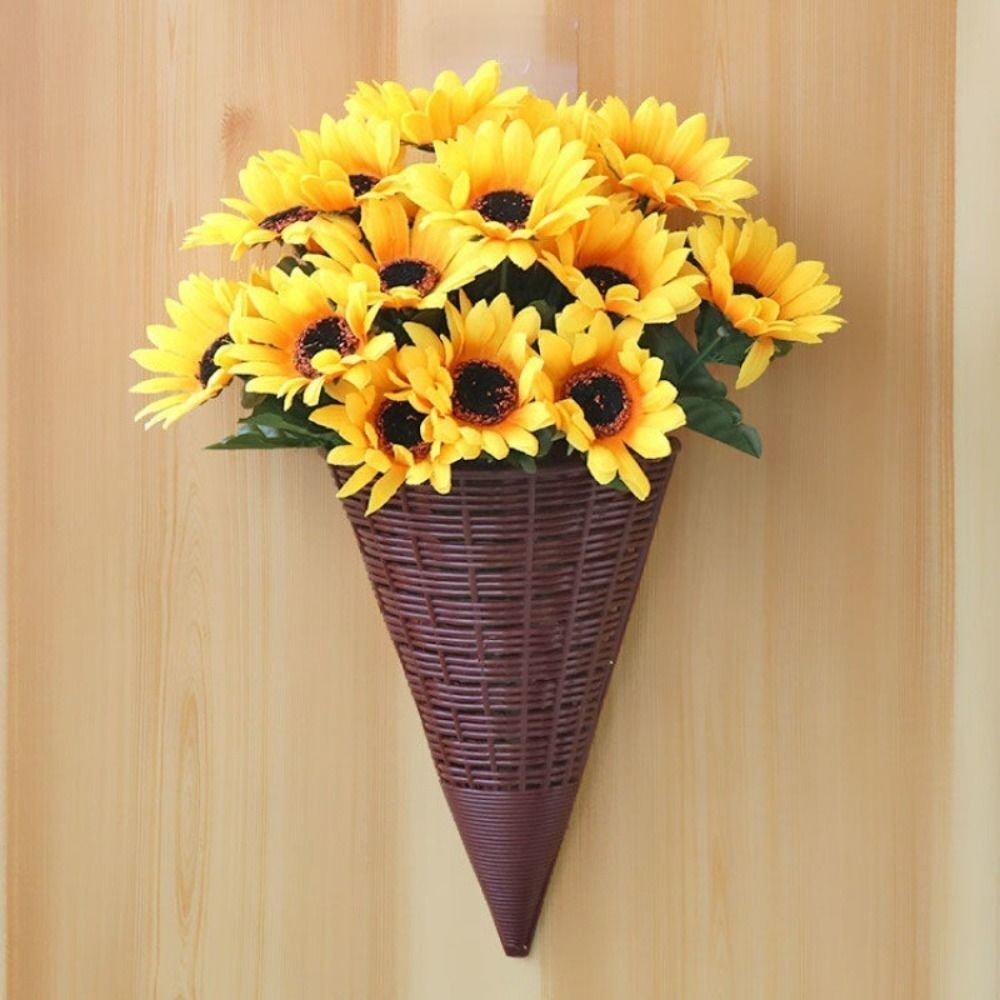Plastic Hanging Flower Basket Fan shaped Durable Rattan Wall Decoration