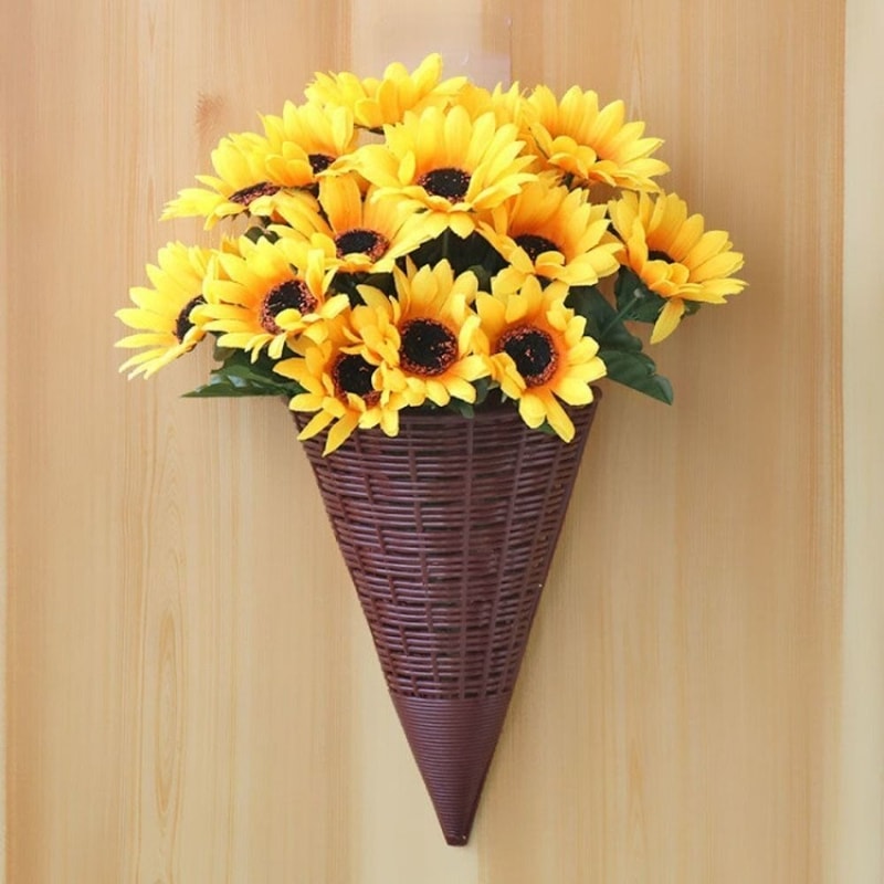 Plastic Hanging Flower Basket Fan shaped Durable Rattan Wall Decoration