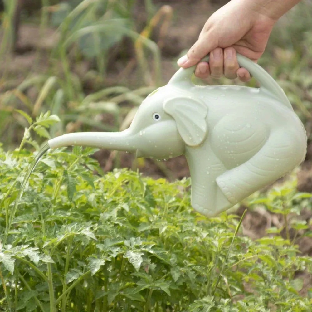 ElephantShaped Cute Watering Can Small Household Gardening Tool 2