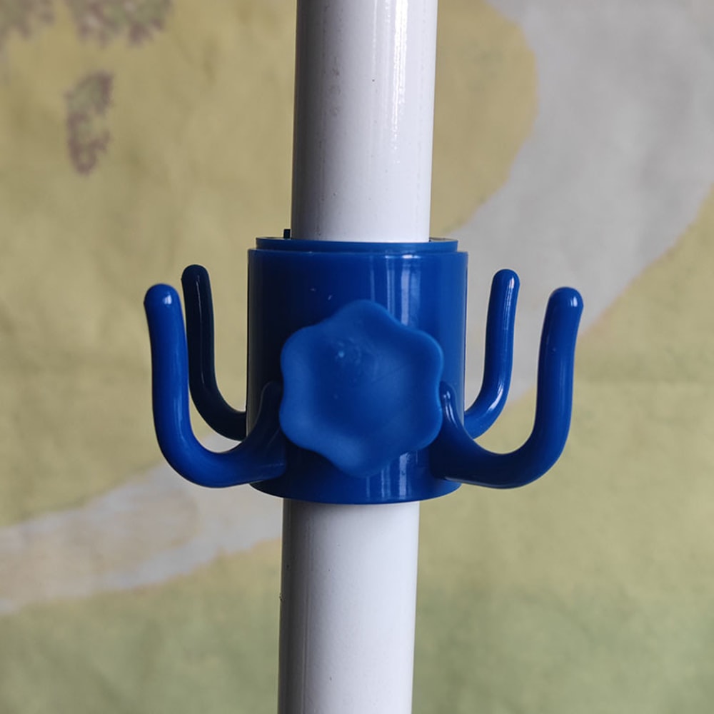 Sand Free Beach Umbrella Hook for Towels Bags and Hats Portable Umbrella Pole Organizer