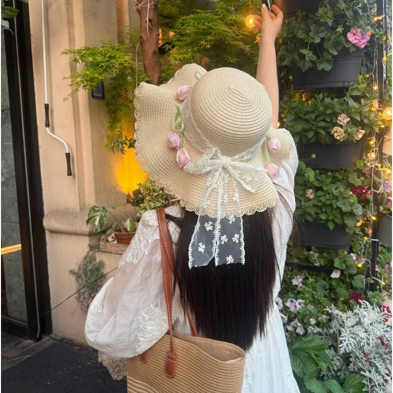 French Style Retro Lace Straw Hat with Tulip Decoration Breathable Summer Beach Hat