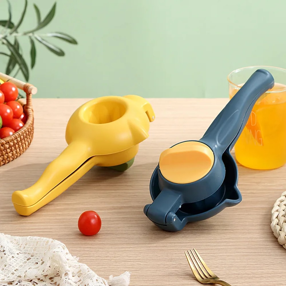 Compact Manual Juice Squeezer Lemon Squeezer and Orange Juicer for Fresh Citrus