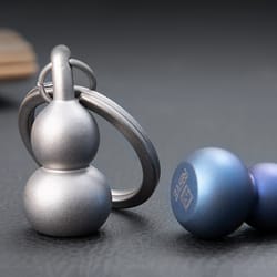 luxury titanium keychain for men and women stylish car key accessory