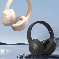 low latency wireless gaming headphones with over ear bluetooth comfort