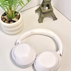 foldable wireless bluetooth headphones with low latency gaming sound