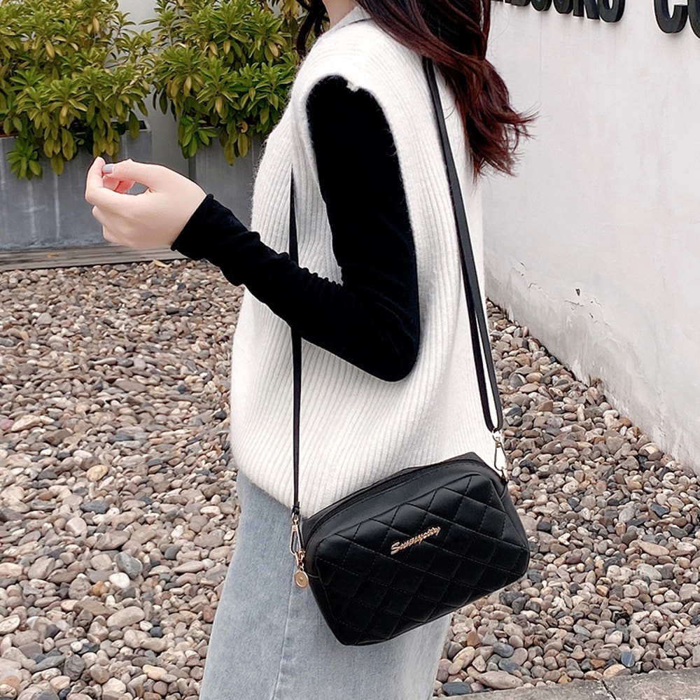Elegant Embroidered Tassel Crossbody Bag for Women Chic Small Messenger Purse