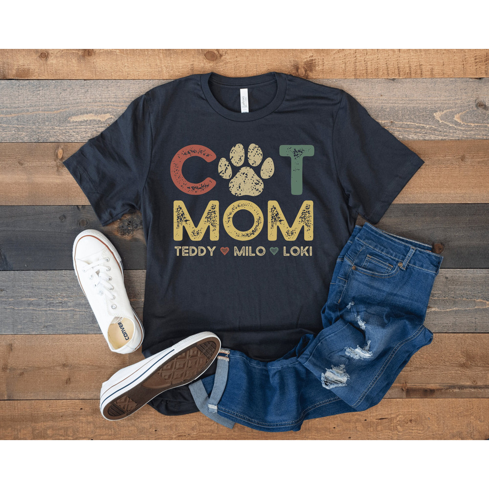 Cat Mom Shirt with Cat Names, Personalized Gift for Cat Mom, Custom Cat Mama Shirt with Pet Names, Cat Owner Shirt, Cat Lover Mothers Day.jpg