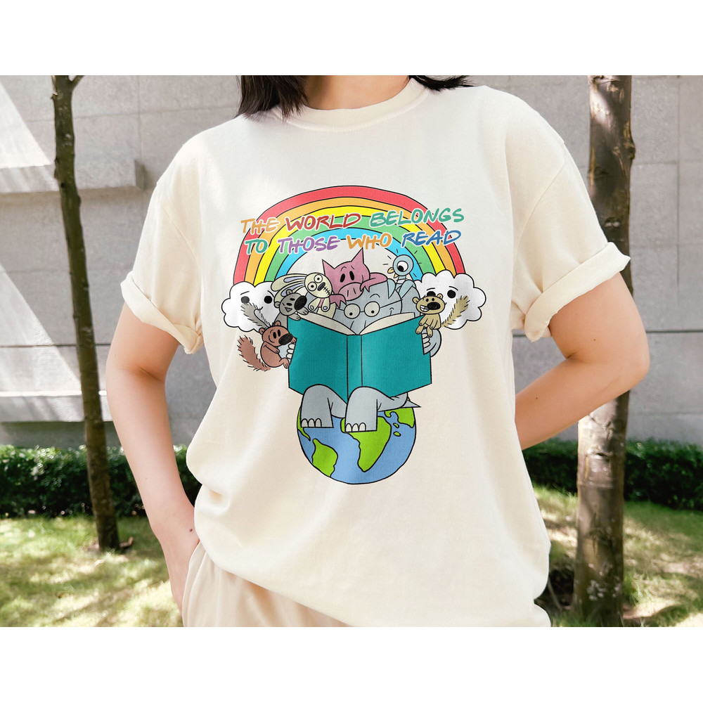 Colorful the World Belongs to Those Who Read T-Shirt, Rainbow Elephant and Piggie Book Shirt, Gift for Book Lover, Back to School Tee.jpg