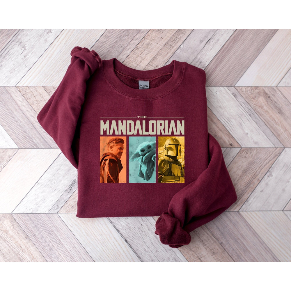 Vintage Star Wars Sweatshirt, The Mandalorian Sweatshirt, Star Wars Sweatshirt, Mandalorian Grogu Sweatshirt, Star Wars Fan Hoodie.jpg