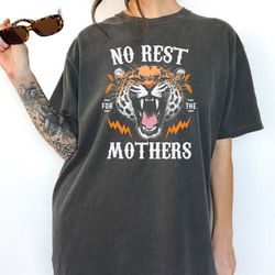 the rizzly bear, vintage 90s graphic t-shirt, retro bear t shirt, funny bear t shirt, nostalgia trendy shirt , rizz shir