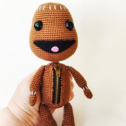 LittleBigPlanet figurine by Sackboy Crochet Pattern Pdf in English. Amigurumi pdf pattern Sackboy legendary hero toy DIY
