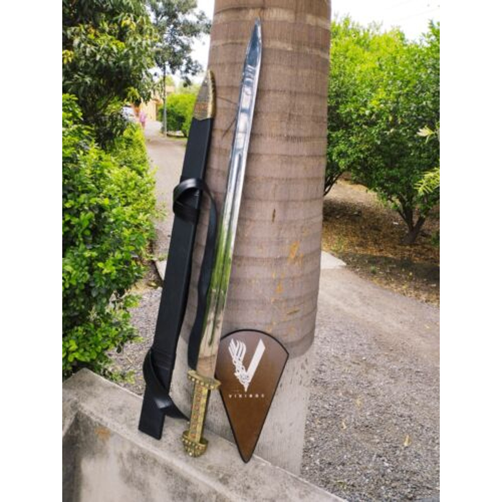 Ragnar&Bjorn's-Viking-SwordAn-Epochal-Artifact-Adorned-with-a-Commemorative-Plaque-USA-Vanguard (4).jpg