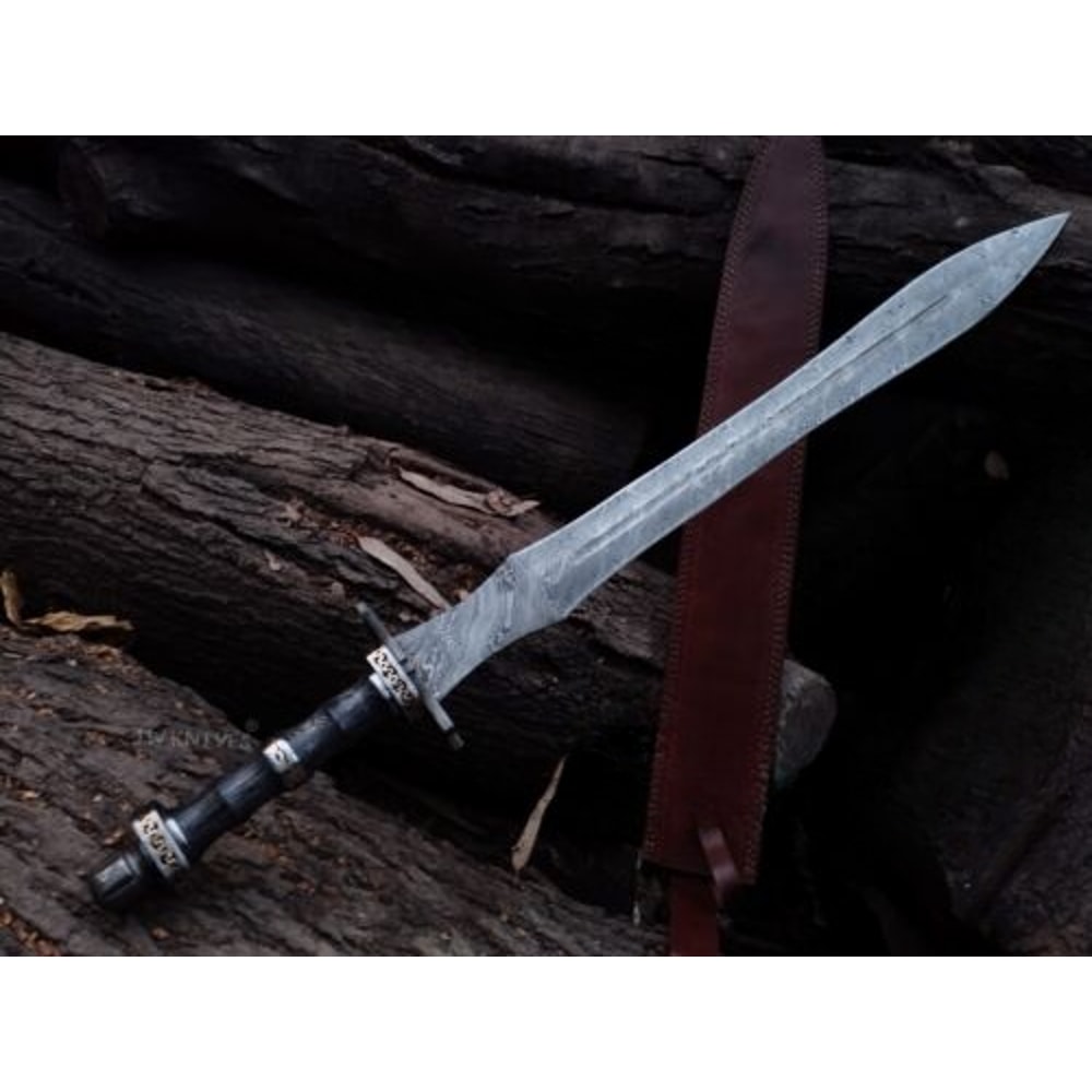 A-Viking-Battle-Ready-Damascus-Steel-Sword-Hand-Forged-Damascus-Steel-Viking-Sword-BladeMaster (7).jpg