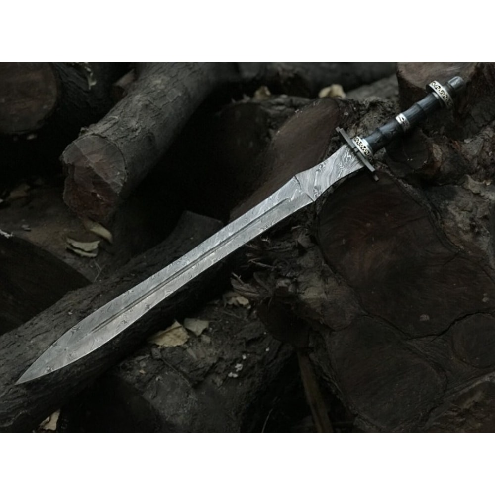 A-Viking-Battle-Ready-Damascus-Steel-Sword-Hand-Forged-Damascus-Steel-Viking-Sword-BladeMaster (8).jpg