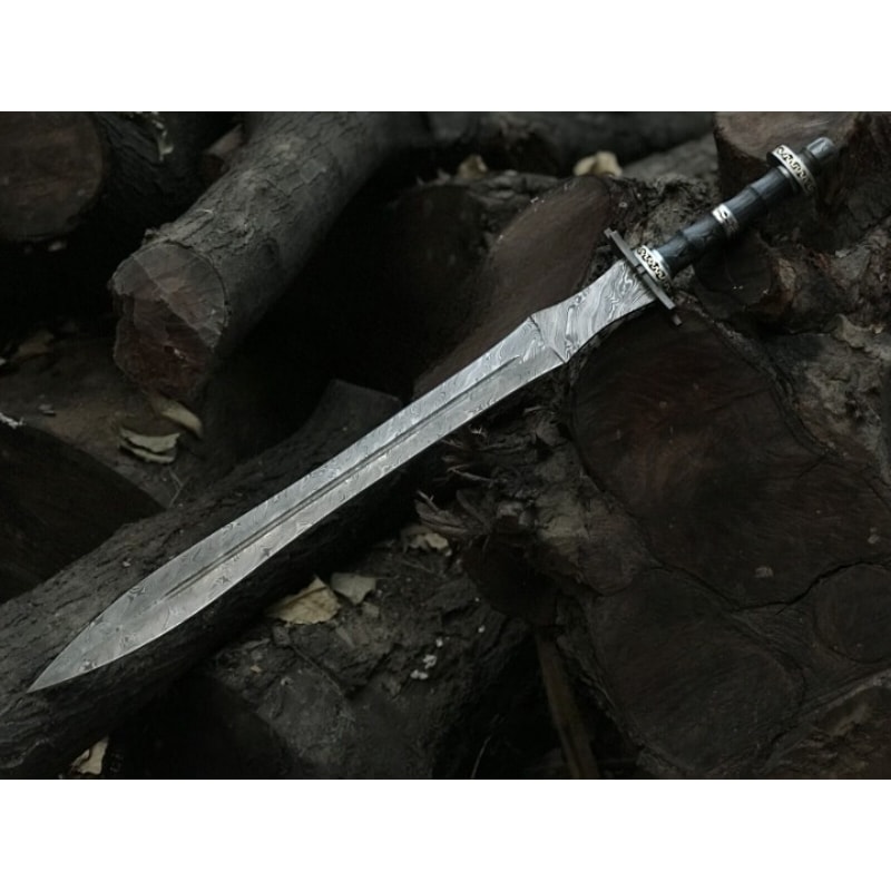 A-Viking-Battle-Ready-Damascus-Steel-Sword-Hand-Forged-Damascus-Steel-Viking-Sword-BladeMaster (8).jpg