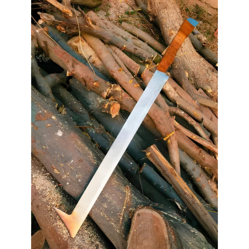 Sword-of-the-Dark-Horde LOTR-Orc-Cosplay-Extravaganza at USAVanguard-Crafting-Uruk-Hai-Realism with USAVANGUARD (7).jpeg