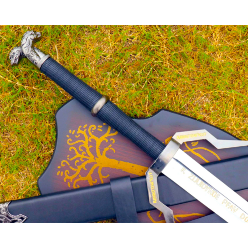 Handcrafted_Silver_Rune_Replica_The_Continent's_Most_Coveted_SwordSilver_Rune_Sword_of_Rivia-_BladeMaster (17).png