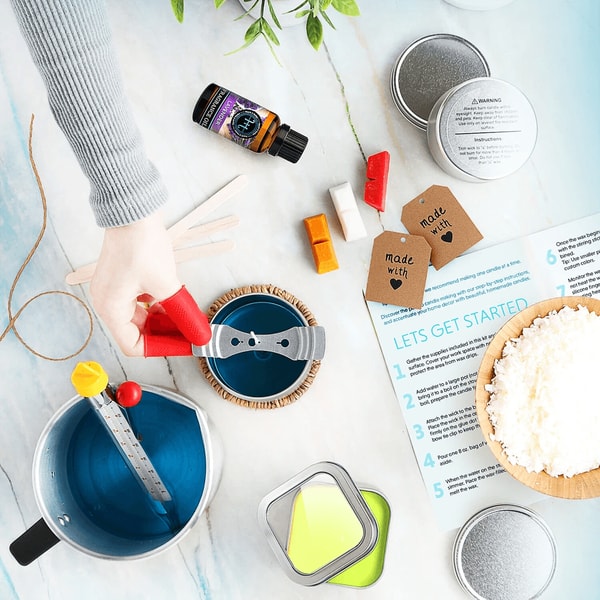 Complete Candle Making Kit Includes 2 Lbs Soy Wax 16 Color Dye Blocks 4 Fragrance Oils Melting Pot 4