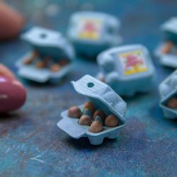 Miniature eggs in a box for dollhouse kitchen decoration | Miniature food | Dollhouse miniatures