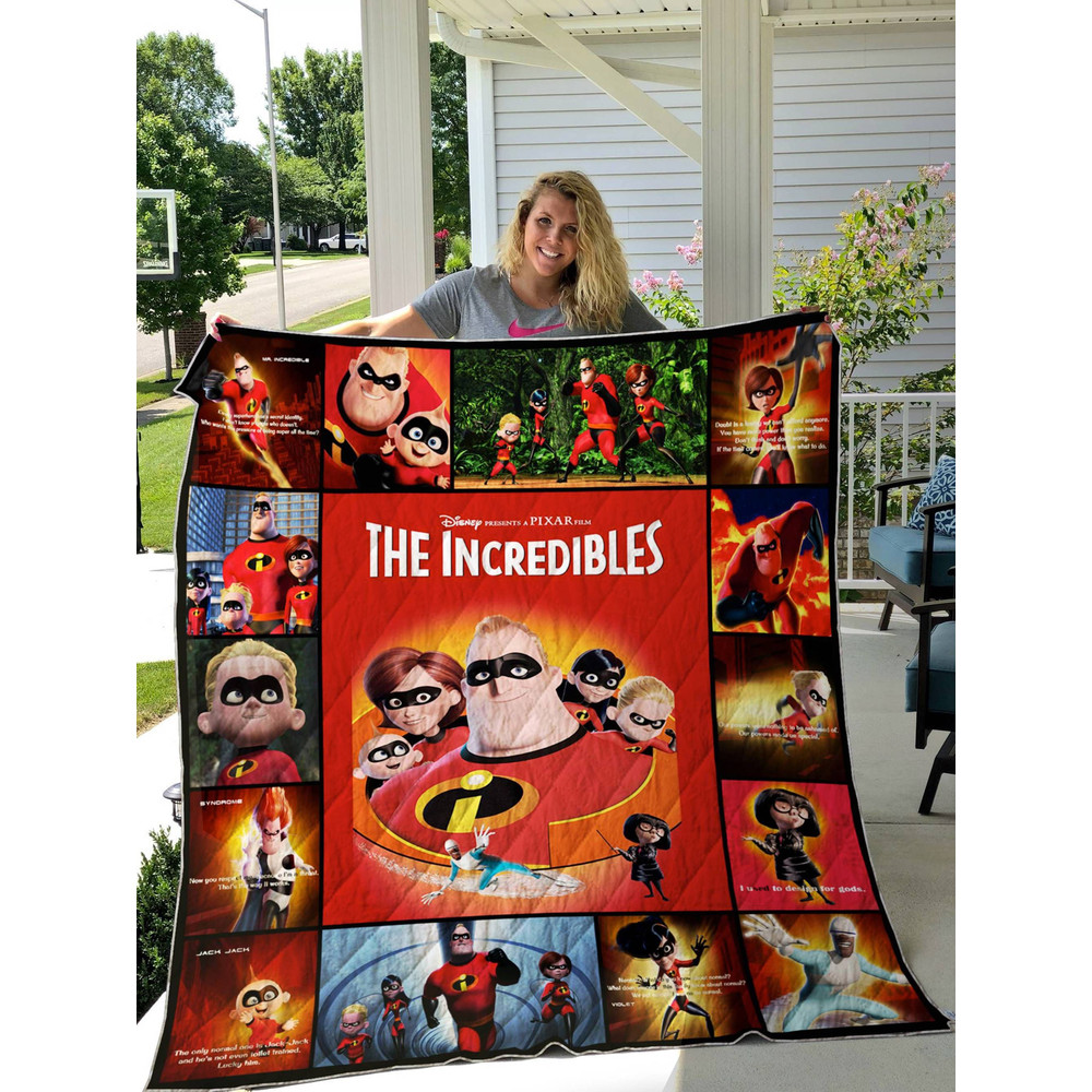 The Incredibles Fleece Blanket  Mr Incredible Elastigirl Fleece Blanket  Magic Kingdom Throw Blanket Couch Sofa 1.jpg