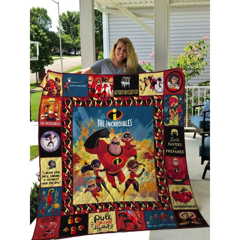 The Incredibles Fleece Blanket  Mr Incredible Elastigirl Fleece Blanket  Magic Kingdom Throw Blanket Couch Sofa.jpg