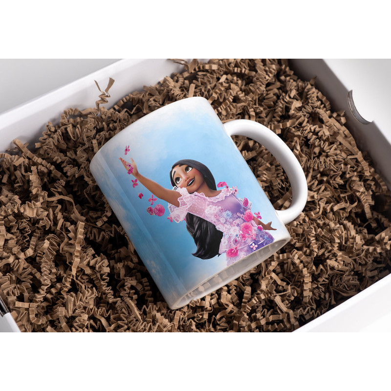 Personalized Isabela mug, encanto child mug, customizable mug to offer.jpg