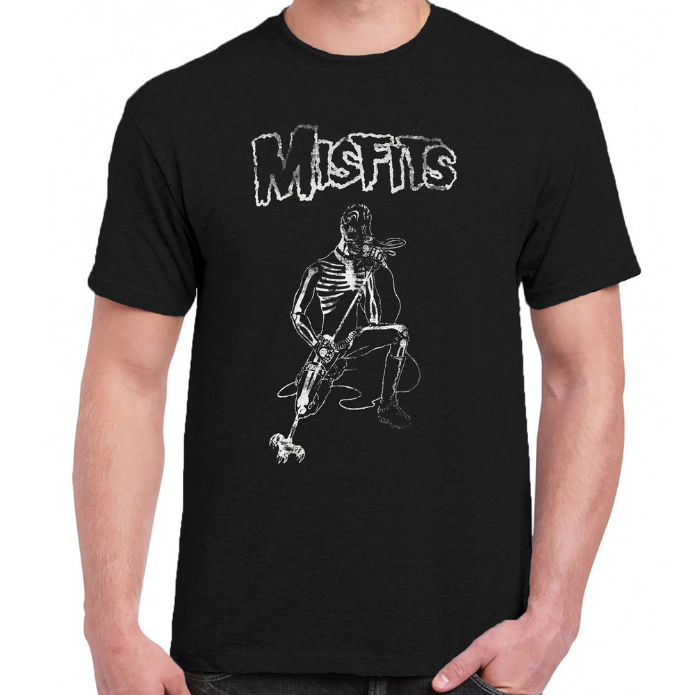 Misfits t-shirt skeleton, singer.jpg
