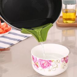 Anti Spill Silicone Funnel For Kitchen Pots & Pans