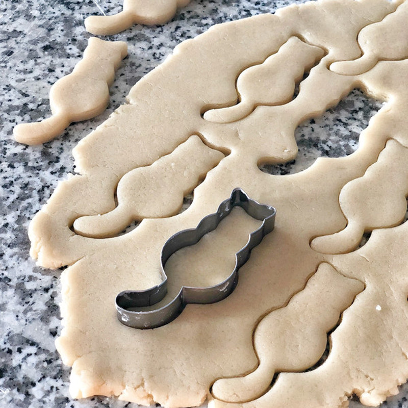 Cat Shaped Cookie Cutter For Baking (1).jpg