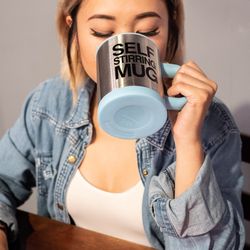 self-stirring coffee mug