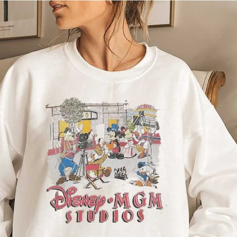 MR1010202385141vintagedisneymgmstudiosdisneymgmstudiossweatshirtimage1jpg