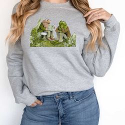 cottage core aesthetic sweatshirt, frog and toad crewneck sweatshirt, vintage classic book sweatshirt gift, unisex book