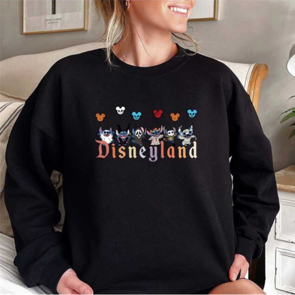MR13102023143422familydisneylandchristmassweatshirtvintagedisneyshirtimage1jpg