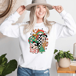 disney friends christmas shirt, cute mickey and minnie christmas sweat, disneyworld sweat, christmas tree sweat, xmas gi