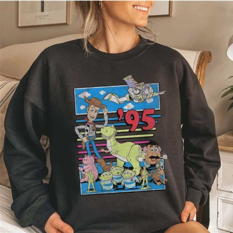 MR11102023152127retrotoystory95sweatshirttoystoryfriendsvintageimage1jpg